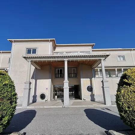 Otel Quinta Dos Cedros Celorico Da Beira