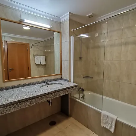 Quinta Dos Cedros Otel 3*