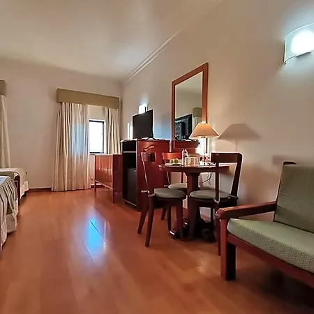 Hotel Quinta Dos Cedros