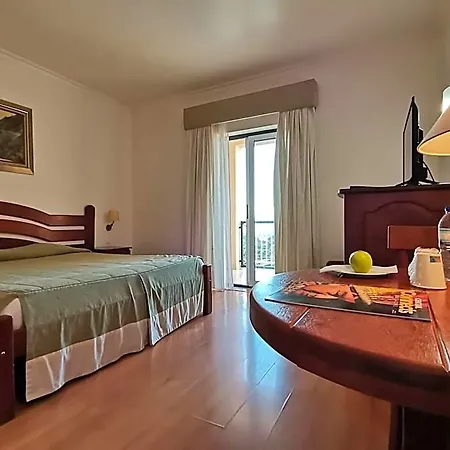 Quinta Dos Cedros 3*