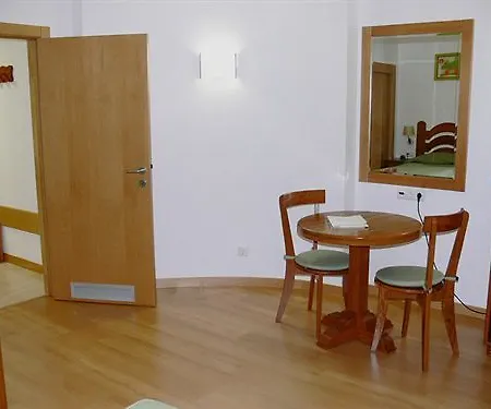 ホテル Quinta Dos Cedros 3*
