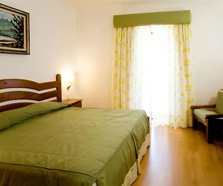 Otel Quinta Dos Cedros Celorico Da Beira