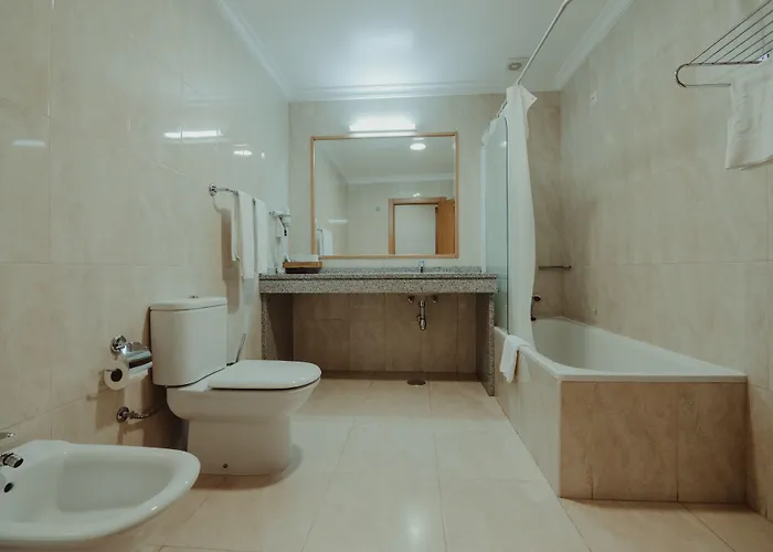 Quinta Dos Cedros Hotel 3*